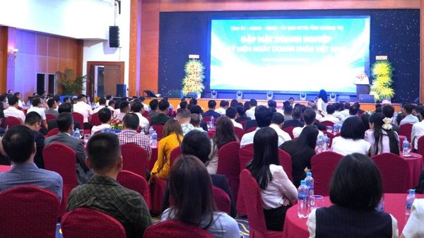 Quảng Trị cam kết bằng hành động cụ thể để vun đắp niềm tin với doanh nghiệp, nhà đầu tư