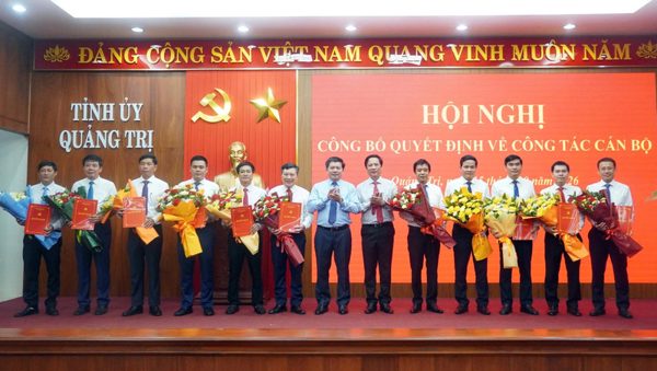 Quảng Trị điều động nhiều chủ tịch xã và phó giám đốc sở