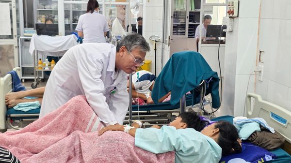 Quảng Trị: Hàng chục người nghi ngộ độc thực phẩm sau khi ăn bánh mì