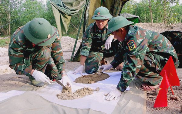 Quảng Trị hoàn thành lấy mẫu sinh phẩm tại 22.864 phần mộ liệt sĩ