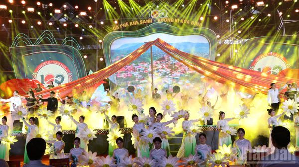 Quảng Trị: Khai mạc chuỗi hoạt động kỷ niệm 100 năm cà-phê Khe Sanh