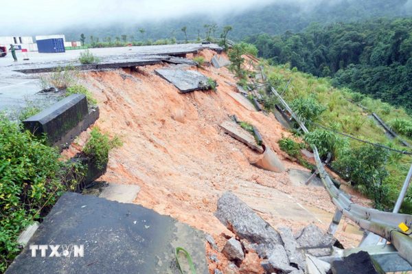 Quảng Trị khẩn trương khắc phục hậu quả mưa lũ, sạt lở đất