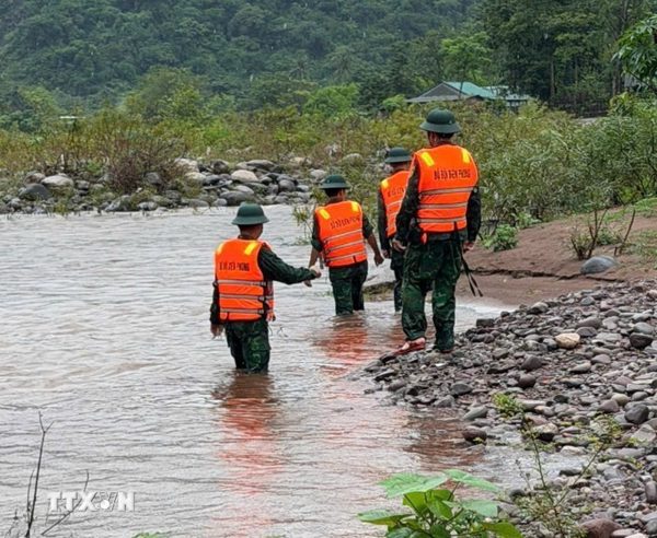 Quảng Trị: Mưa lũ gây thiệt hại, nhiều bản làng bị cô lập
