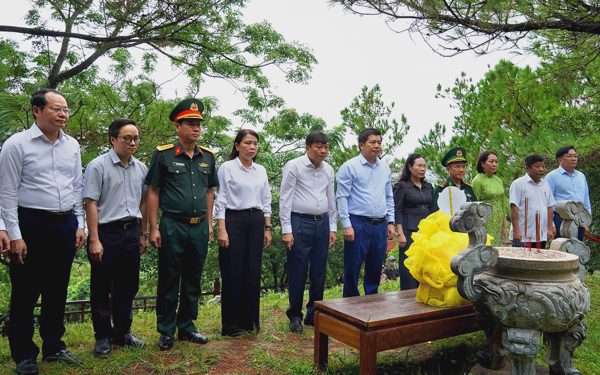 Quảng Trị tưởng niệm 115 năm ngày sinh 'Đại tướng của nhân dân' Võ Nguyên Giáp