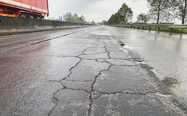 Quốc lộ 1 lại xuống cấp, Hà Tĩnh đề nghị Bộ Xây dựng chỉ đạo xử lý triệt để