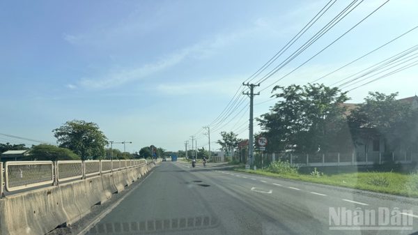 Quốc lộ 1 qua tỉnh Lâm Đồng xuất hiện nhiều “ổ gà, ổ voi”