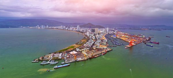 Quy Nhơn tựa ‘vầng trăng khuyết’ dưới góc nhìn panorama
