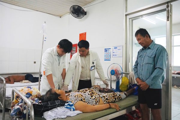 Quỹ ông Đinh Văn Nơi thành lập giúp phẫu thuật cho một bệnh nhân nghèo ở Phú Quốc