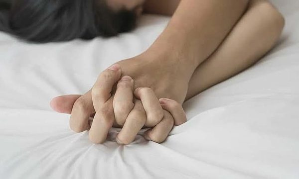 'Quy tắc số 9' về tần suất quan hệ tốt hay hại sức khỏe?
