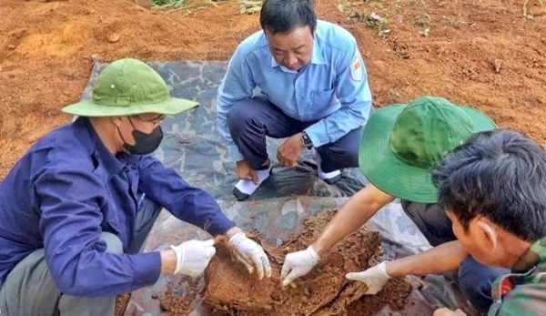 Quy tập 2 hài cốt liệt sĩ từ tin báo của người dân đi làm vườn ở Gia Lai