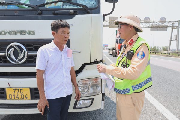 Quy trình xử lý tài xế không tuân thủ quy định về khoảng cách trên cao tốc