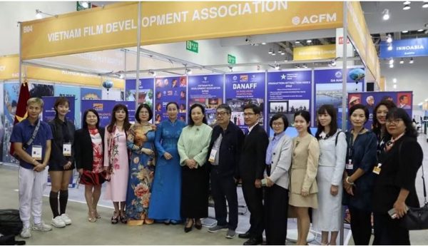 Quy tụ dàn sao quốc tế, LHP Busan khẳng định vị thế điện ảnh quốc tế