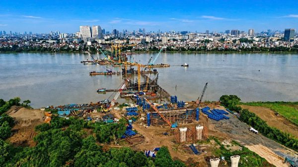 Quyết tâm hoàn thành mục tiêu tăng trưởng hai con số