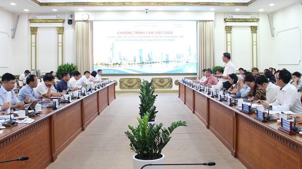 Quyết tâm hoàn thành mục tiêu thu ngân sách và giải ngân đầu tư công