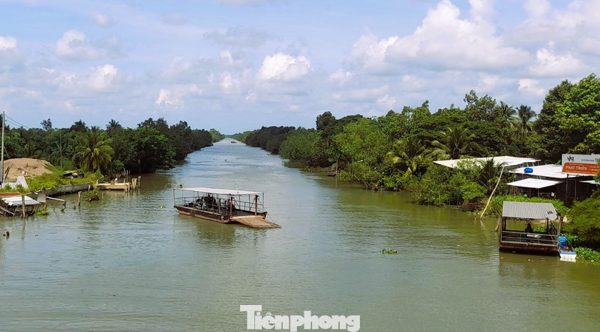 Rà soát toàn bộ đò, phà sau vụ lật phà tự chế làm 2 học sinh tử vong