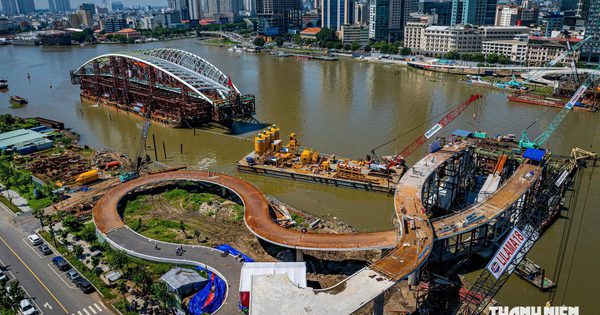 Rạng sáng mai sẽ hợp long cầu đi bộ ngàn tỉ vượt sông Sài Gòn