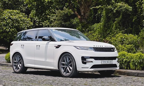 Range Rover Sport PHEV - chất thể thao trong kỷ nguyên điện hoá