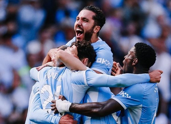 Rayan Cherki, lời giải cho khoảng trống De Bruyne ở Man City