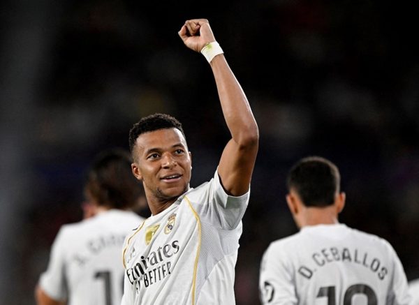Real chịu trở lại gala, Mbappe coi như bỏ túi Quả bóng vàng?