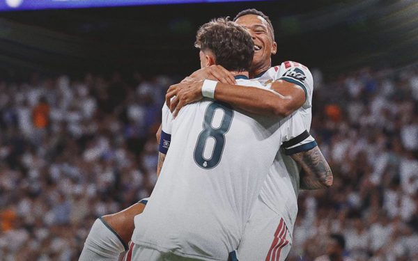 Real Madrid thắng may Inter Milan ở ngày mở màn Champions League
