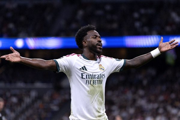 Real Madrid toàn thắng Cúp C1: Không ai rơi nước mắt vì Vinicius
