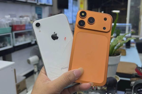 Rộ dịch vụ độ vỏ iPhone: Vì sao nhiều người thích “phông bạt”?