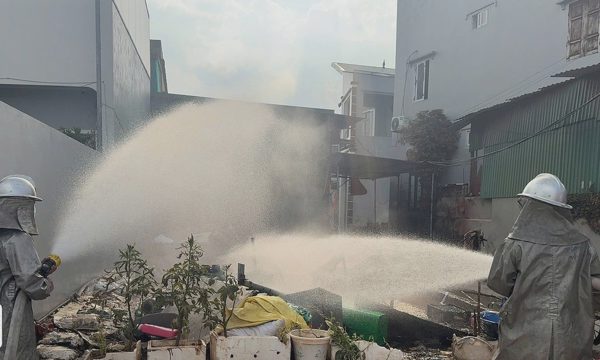 Rò rỉ hóa chất ở Hà Nội, 40 người vào viện