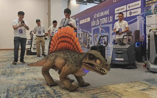 Robot, chip, bán dẫn chiếm gần nửa không gian iTECH EXPO 2026