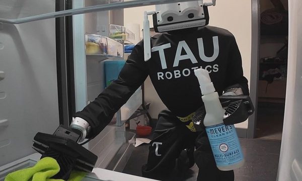 'Robot hình người giỏi nhảy múa, làm việc kém'