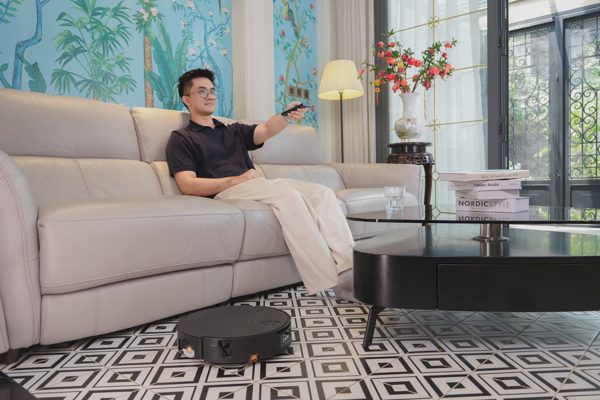 Robot hút bụi con lăn: Khi người dùng khắt khe hơn với khả năng lau