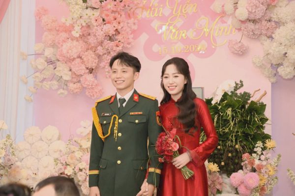 Rời Hà Nội về quê sống, cô gái được bạn trai hỏi cưới bằng tráp lễ đặc biệt