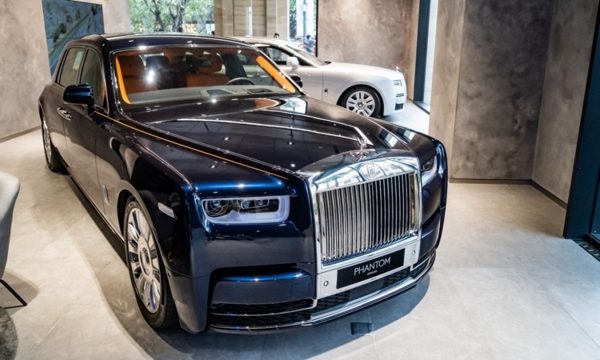 Rolls-Royce đồng loạt tăng giá tại Việt Nam, Phantom Extended vượt 62 tỷ đồng