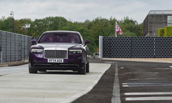 Rolls-Royce xây đường thử mới nhằm triệt tiêu mọi tiếng ồn