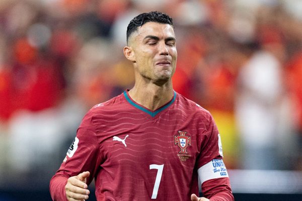 Ronaldo bị gạch tên, Messi góp mặt ở cuộc đua Quả bóng Vàng 2026