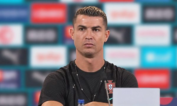 Ronaldo: 'Tôi có thể tránh được đạn bắn từ súng'