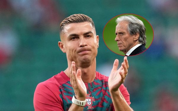 Ronaldo viết tâm thư dài 10 trang, tố HLV Bồ Đào Nha thất hứa