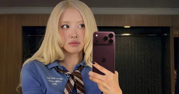 Rosé (BlackPink) quay MV mới bằng iPhone 18 Pro
