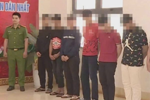 Rượt đuổi, hỗn chiến trên đường phố, 13 người bị khởi tố