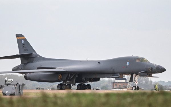 Rút ‘pháo đài bay’ B-1 khỏi Anh: Kế hoạch tác chiến của Mỹ với Iran sẽ ra sao?