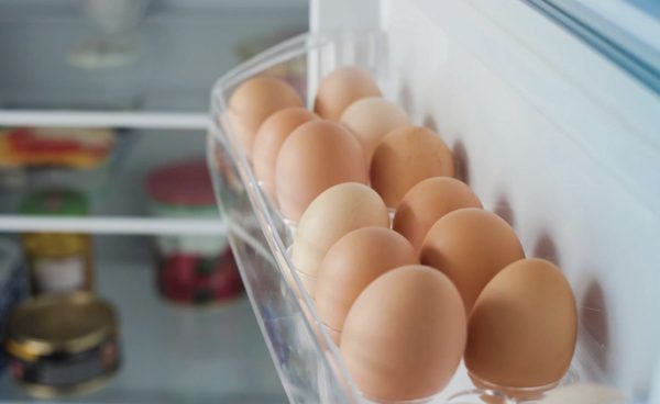 Sai lầm khi bảo quản trong tủ lạnh khiến trứng nhanh hỏng