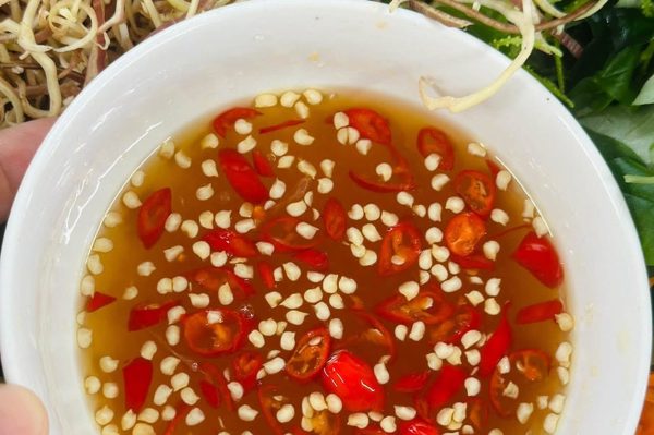 Sai lầm trong bữa ăn khiến 1/4 người Việt trưởng thành bị tăng huyết áp