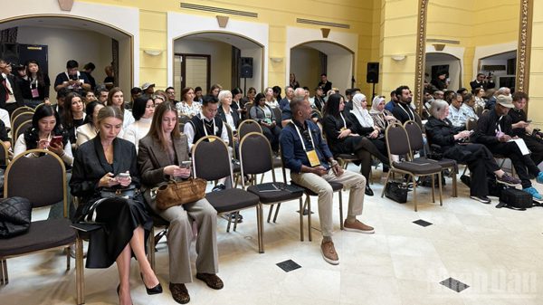 Saint Petersburg thúc đẩy kết nối các công ty lữ hành quốc tế