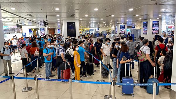 Sân bay Nội Bài dự kiến đón hơn 125.000 khách ngày cao điểm nghỉ lễ 2/9