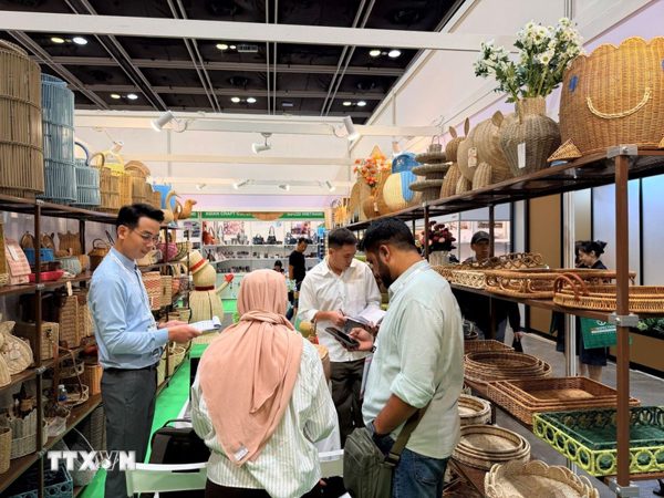 Sản phẩm thủ công mỹ nghệ Việt Nam gây ấn tượng tại MEGA SHOW Hong Kong 2026