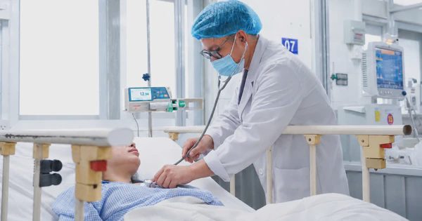 Sản phụ trẻ nguy kịch vì mắc sốt xuất huyết, băng huyết và suy gan cấp