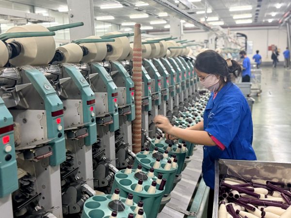Sản xuất công nghiệp quý 3 duy trì tăng trưởng hai con số, IIP tăng 14,8%