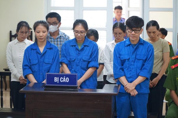 Sản xuất gần 168.000 hộp kẹo Kera giả, vợ chồng lãnh đạo Asia Life cùng lãnh án