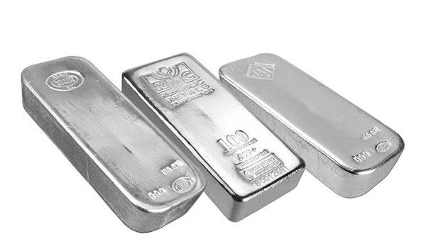 Sáng 12/9, giá bạc thế giới phục hồi về mức hơn 64 USD/ounce
