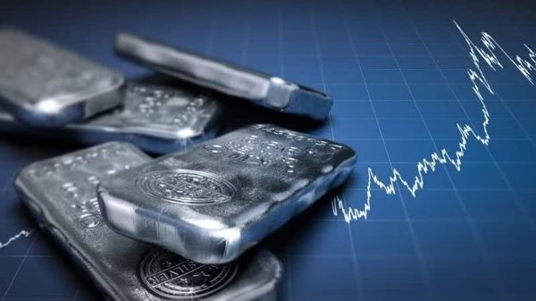 Sáng 26/8, giá bạc thế giới vượt 69 USD/ounce