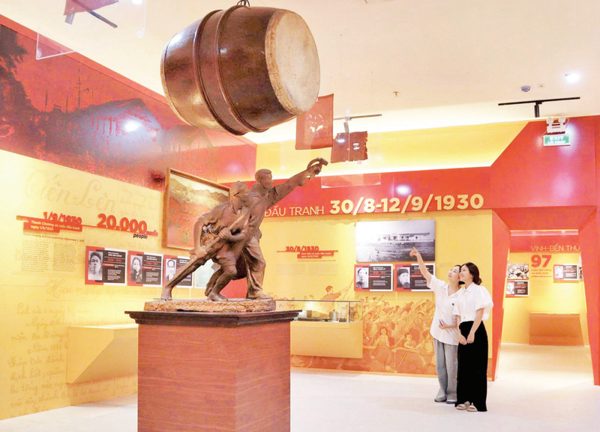 Sáng mãi danh hiệu “đỏ”
